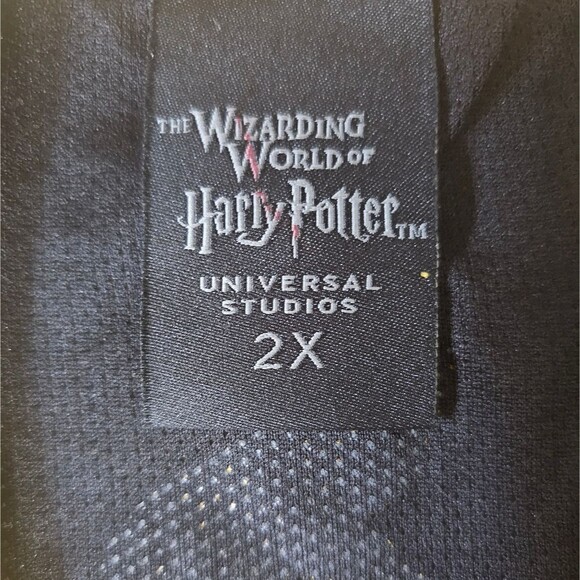 Hufflepuff Hogwarts Tie Back Athletic Tee Sz 2x Yellow Black Split Color NWT - Picture 12 of 16